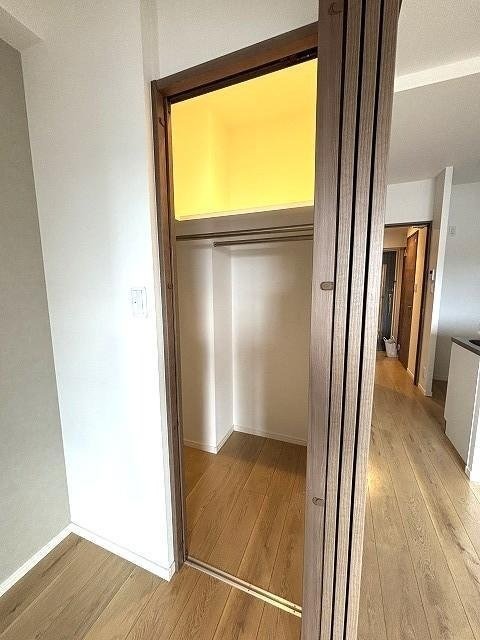 ウォークインクローゼット付きで収納も豊富です