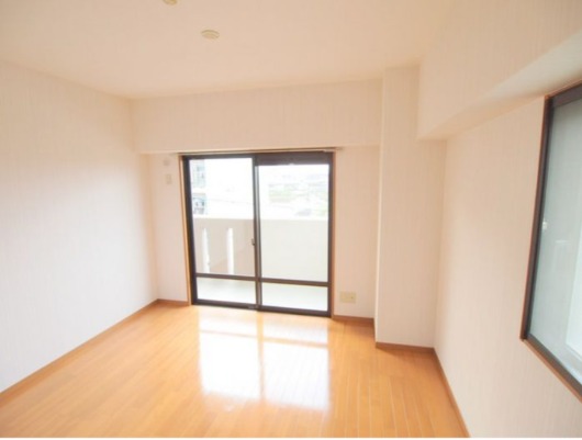 明るいお部屋ですね