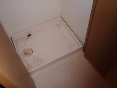 洗濯機は室内に置くことができます。