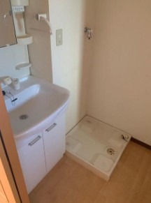 外出前の身だしなみチェックはこちらでどうぞ！