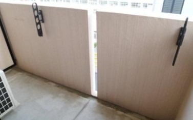 晴れた日はこちらで洗濯物が干せます