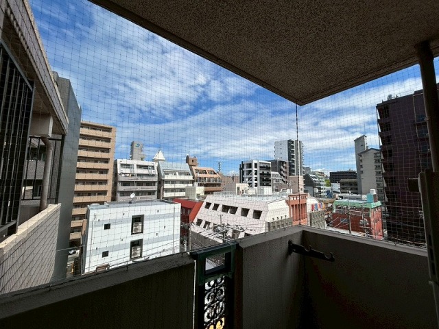 洗濯物はこちらへどうぞ。