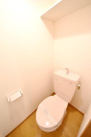 清潔感あるトイレです