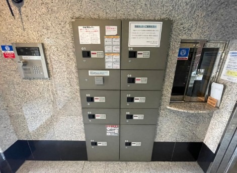 仕事が忙しくても安心の宅配ボックスです