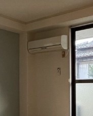 エアコン付きで年中快適に過ごせますね。