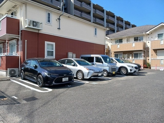 敷地内駐車場ございます