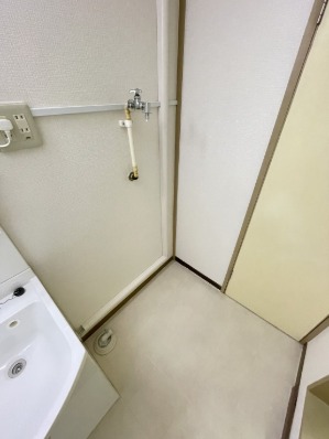 室内洗濯機置場付きです。