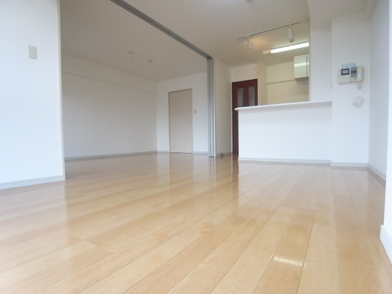 家具の配置がしやすいお部屋です