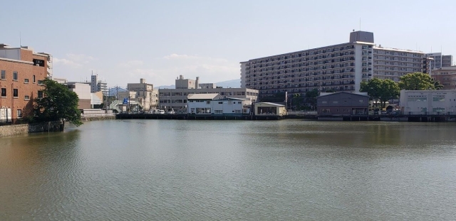 バルコニーからは湖を一望できます