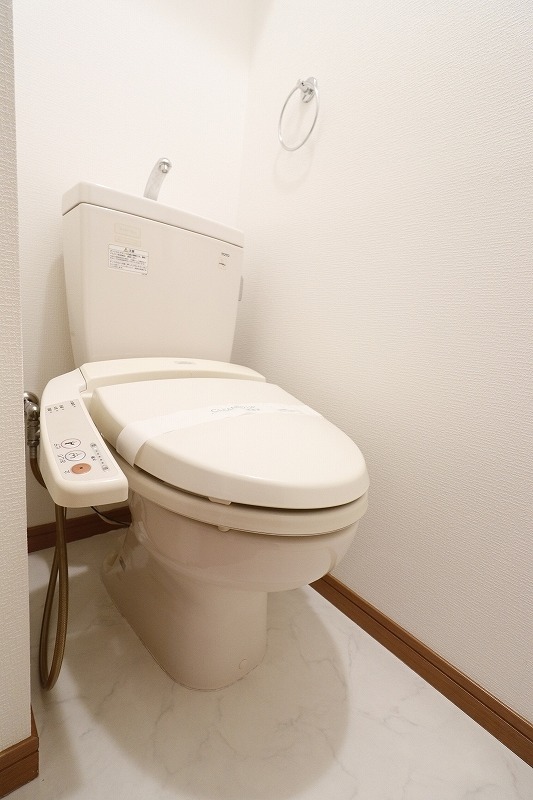ウオシュレット付きです