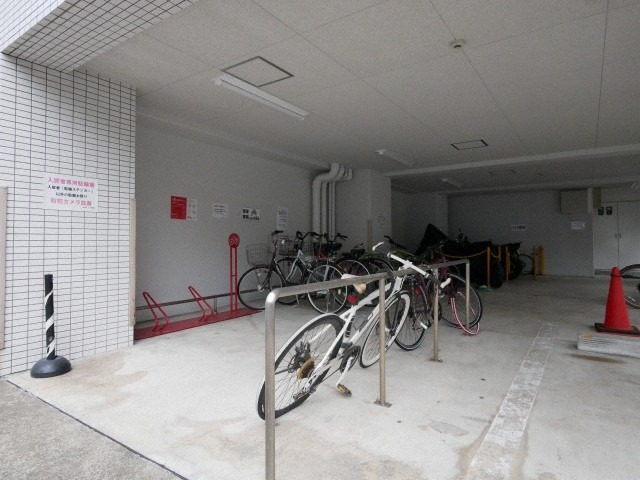 駐輪場はここ。