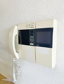 モニター付きインターホンで安心ですね