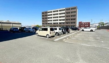 敷地内駐車場空き有ります