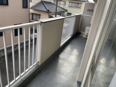 日当たりの良いバルコニーです
