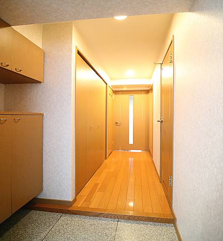 玄関からはこんな感じです