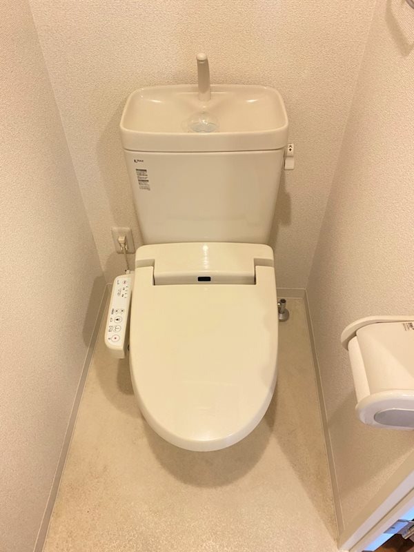 温水洗浄便座付きです