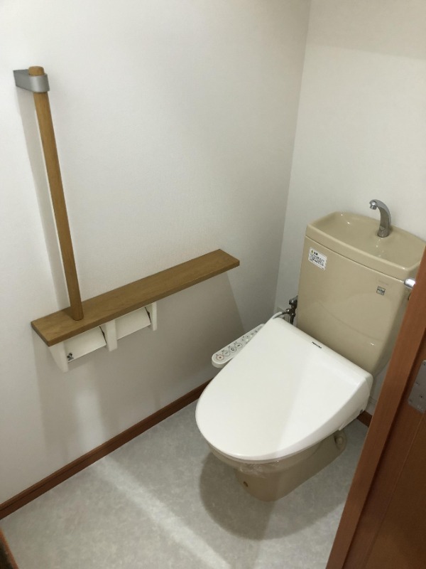 温水洗浄便座付きです