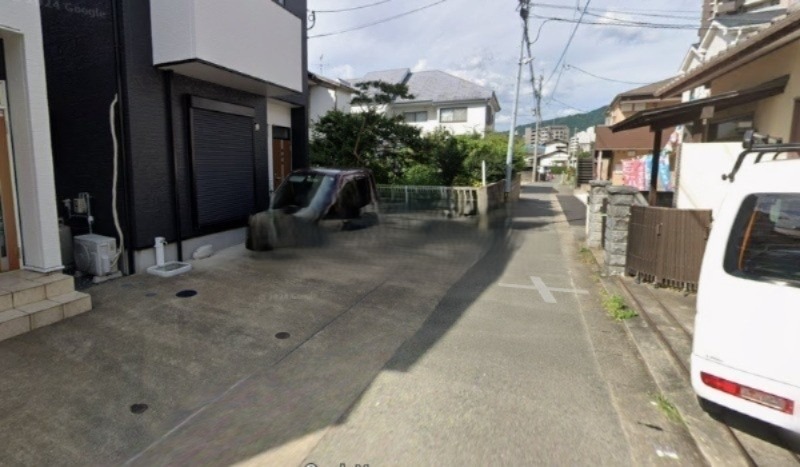 敷地内駐車場空きあります。