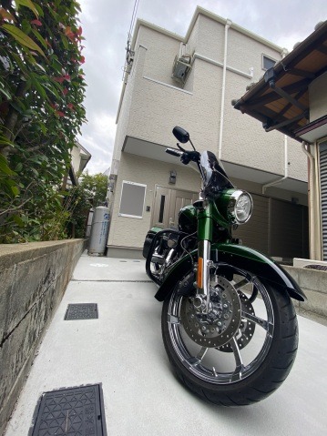 バイクも置けちゃいます。