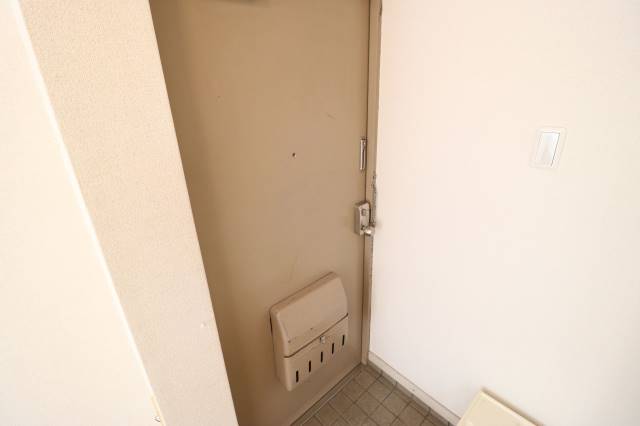 玄関まわりです