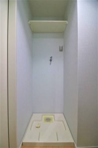 洗濯機は室内に置くことができます。