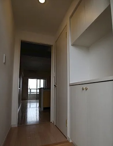 明るい玄関でお出迎え！
