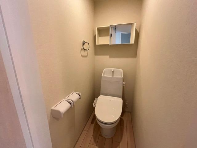 清潔感のあるトイレです