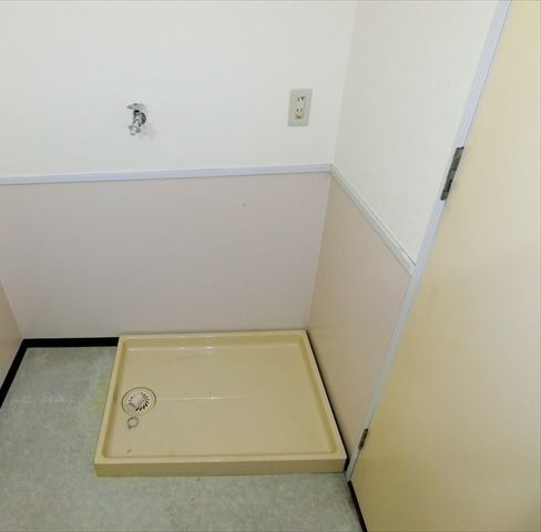 洗濯機は室内に置くことができます。
