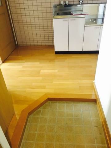 玄関からはこのようになっています。
