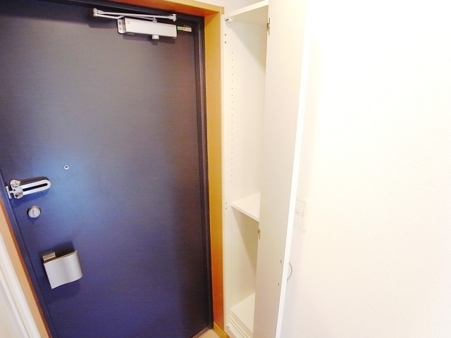 荷物があっても窮屈感を感じませんね
