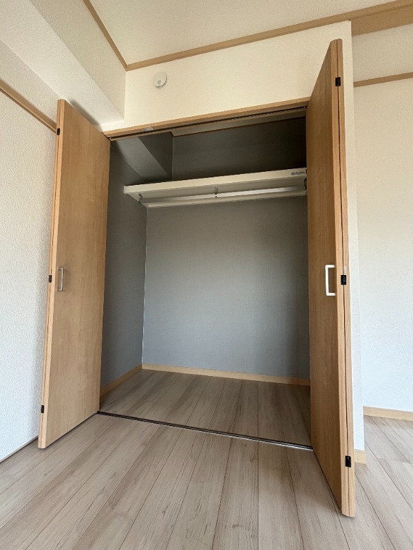 荷物の多い方でも安心のクローゼット