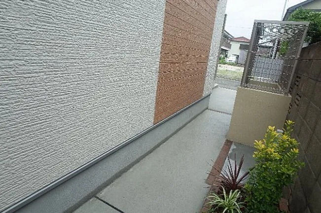 オシャレな共用通路です