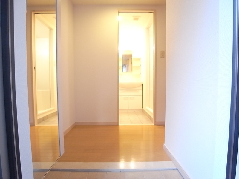 玄関はこんな感じです。