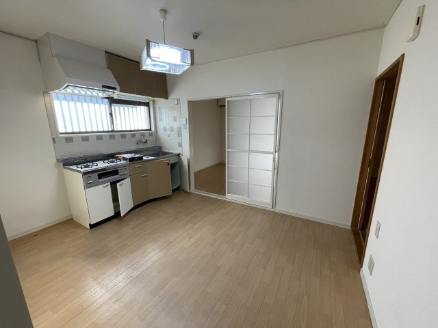 広々キッチン周り使えます