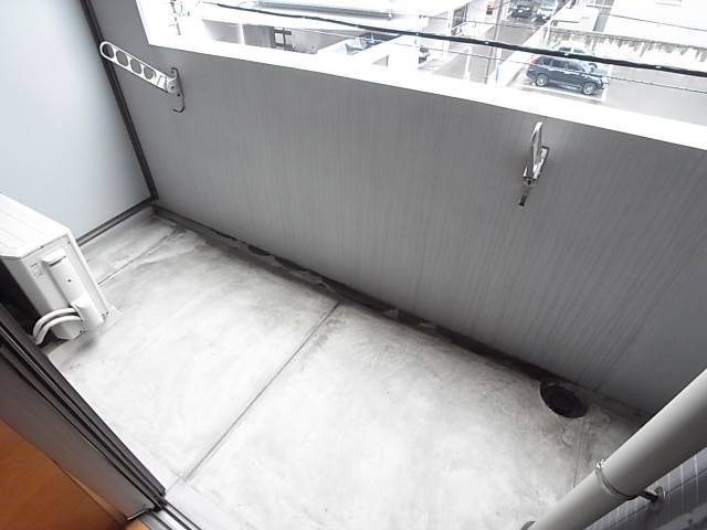 洗濯物はこちらへどうぞ