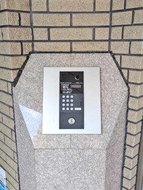 オートロック付きで安心ですね。
