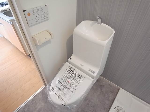 ウオシュレット付きです