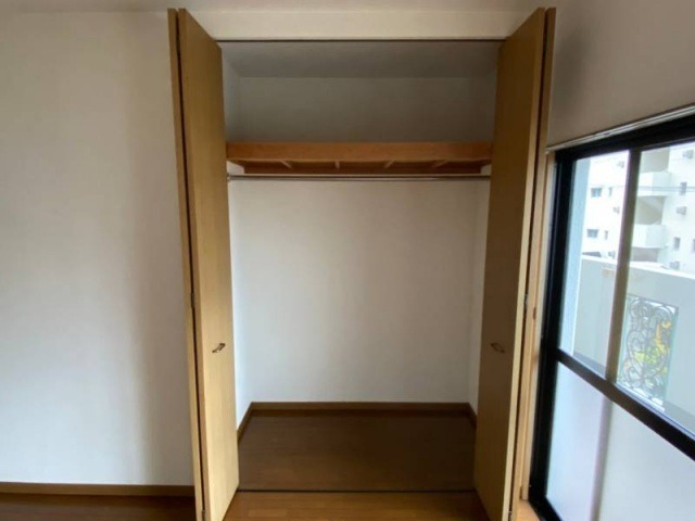 服が多い方でも安心の収納スペース