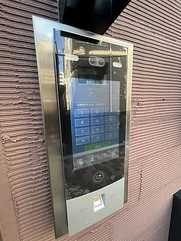 安心のオートロック付きです。
