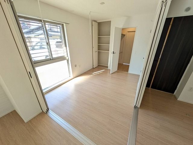 こちらは趣味部屋でも子供部屋でもよさそうですね！