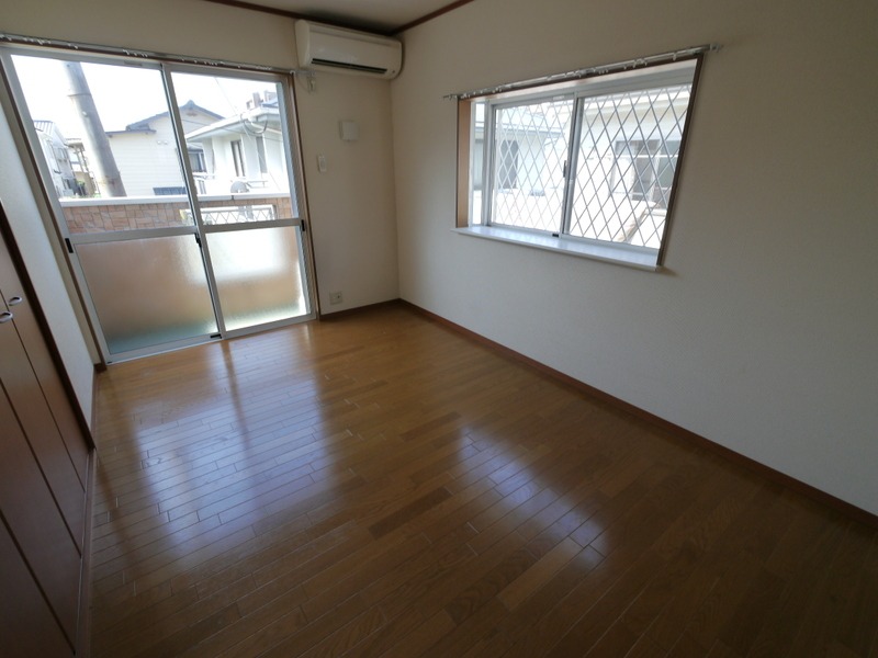 角部屋で日当たりよさそうです