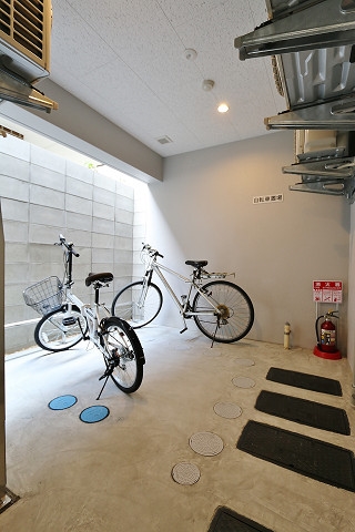 屋根付きなので雨の日も安心です