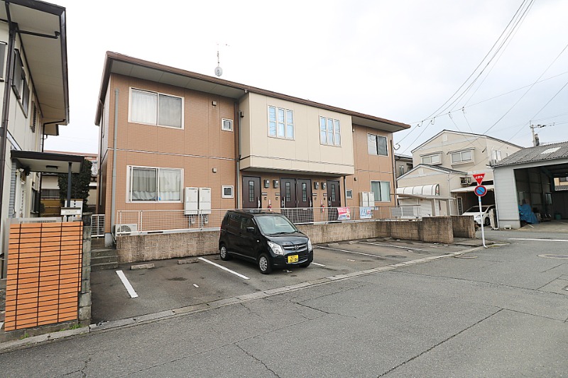 駐車場も空きがございます。