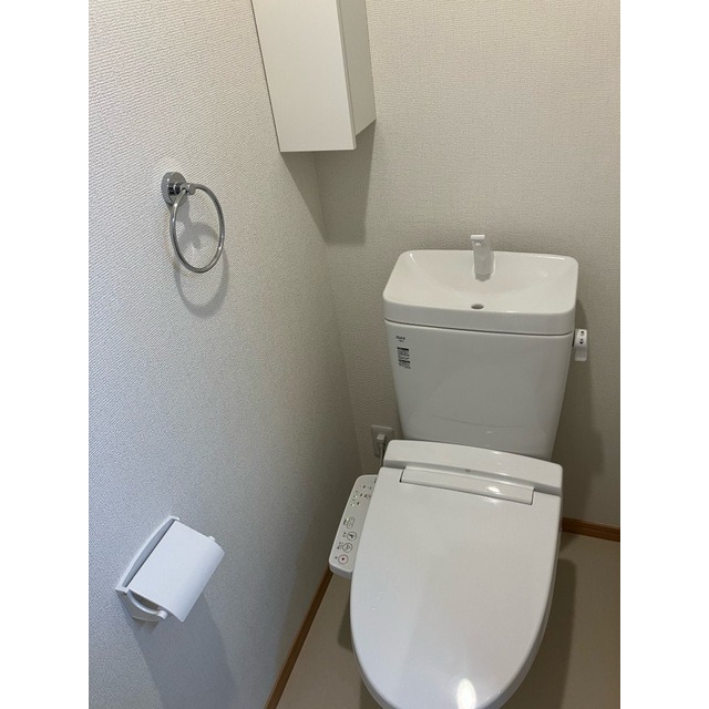 温水洗浄便座付きです