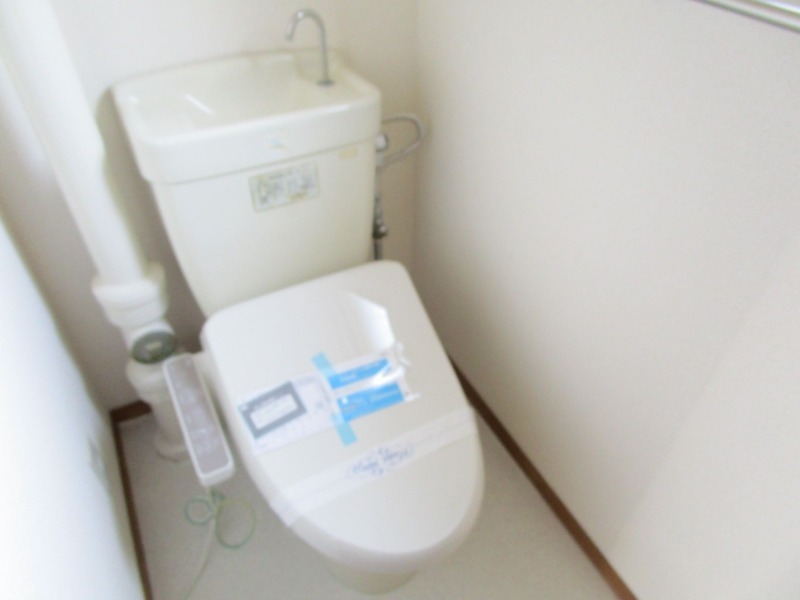温水洗浄便座付きです