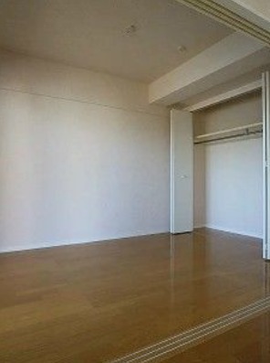 こちら寝室にいかがでしょうか。