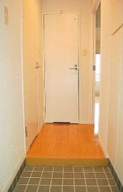 玄関からはこのようになっています。