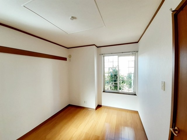 家具の配置がしやすいお部屋です