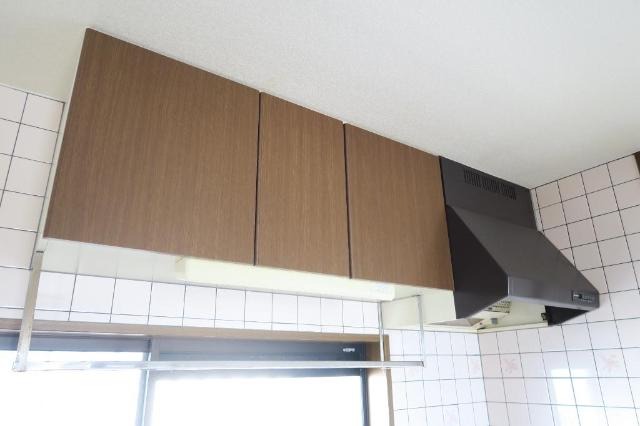 キッチン周りの収納もしっかりあります。