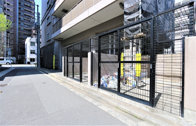 共用のゴミ置き場もございます